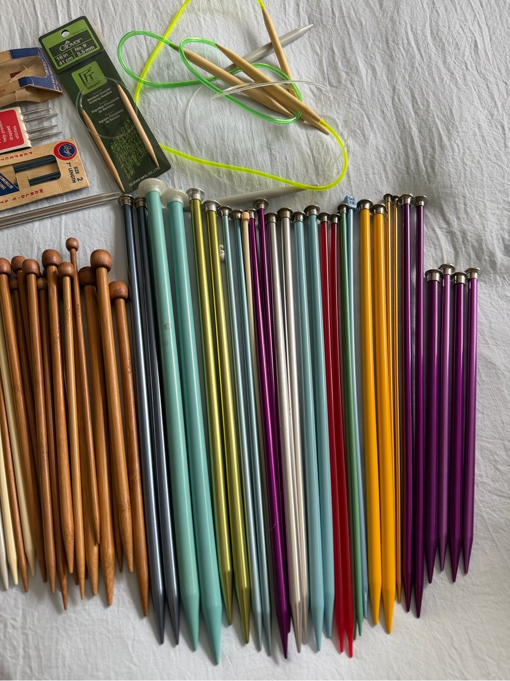 Assorted Knitting Needles Set multiple sizes - Picture 3 of 3